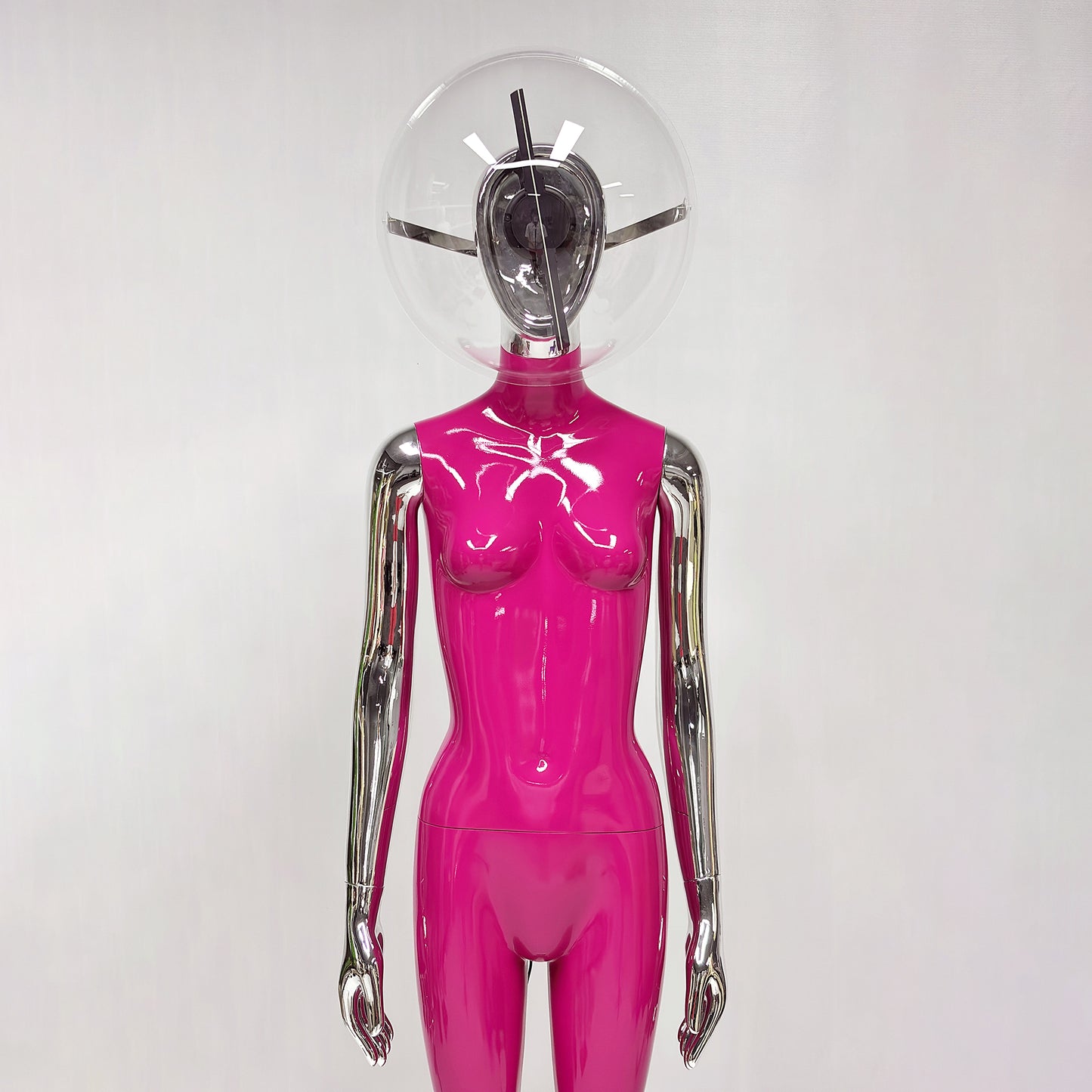 DE-LIANG 3D Holographic Female Mannequin with LED Bluetooth for Retail Window Display