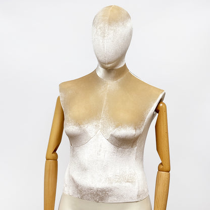 DE-LIANG Elegant Plus Size Female Mannequin with Wood Arms,Upper Velvet Body and Painted Legs,Women Dress Form,Window Display Troso with Silver Base