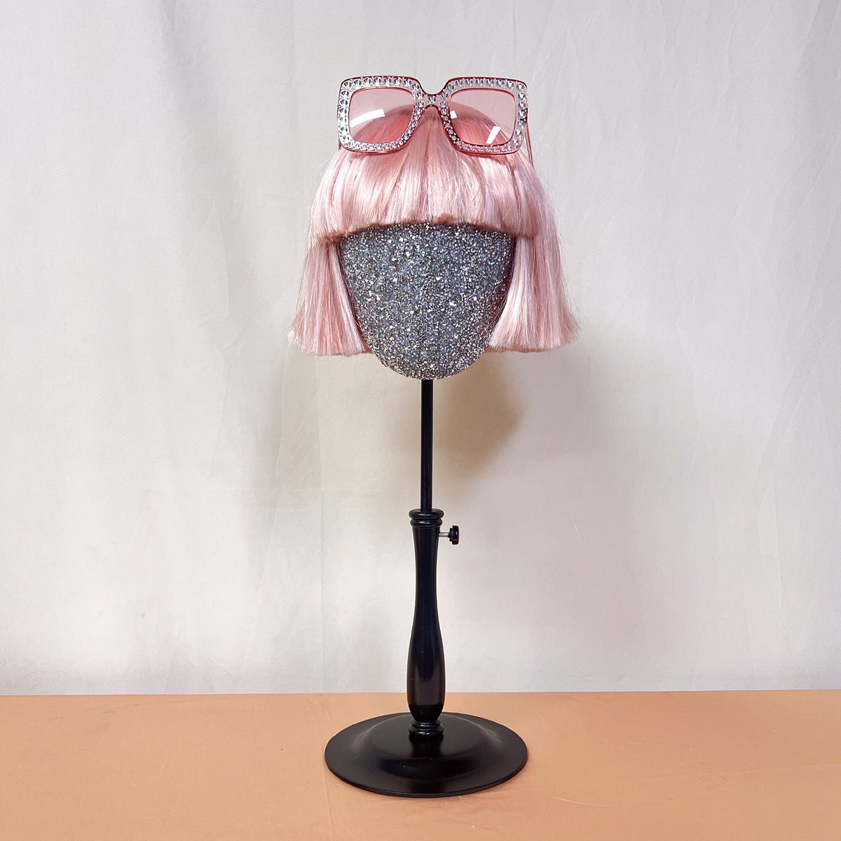 Fashion Head Mannequin, Silver diamond Steel plate support ,Fully Pinnable Mannequin Head Stand,Hat Wig Display Head Model With Metal Base DL2313 DE-LIANG