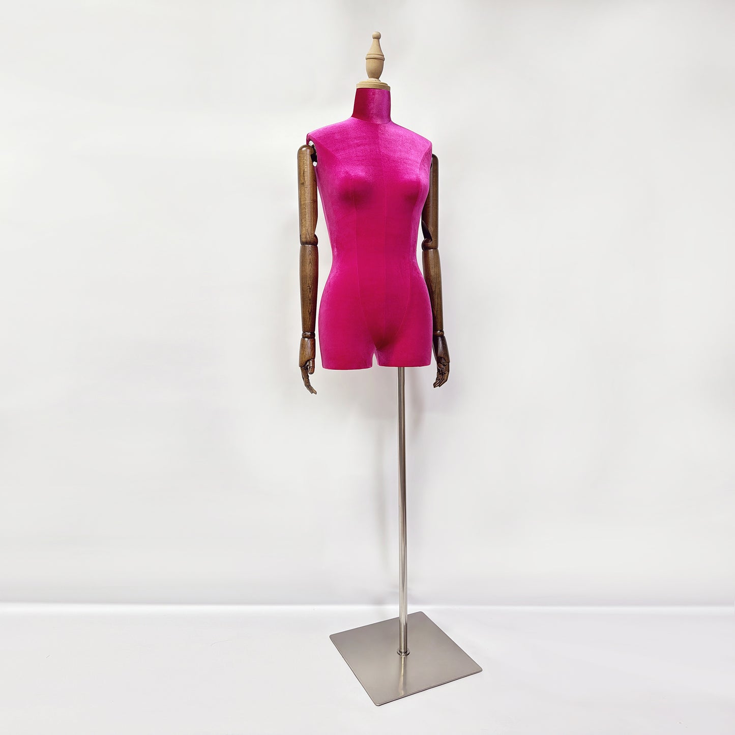 DE-LIANG female mannequin, plus size 10 and size 12 dress form for window display, customize velvet display model with wooden arms dummy