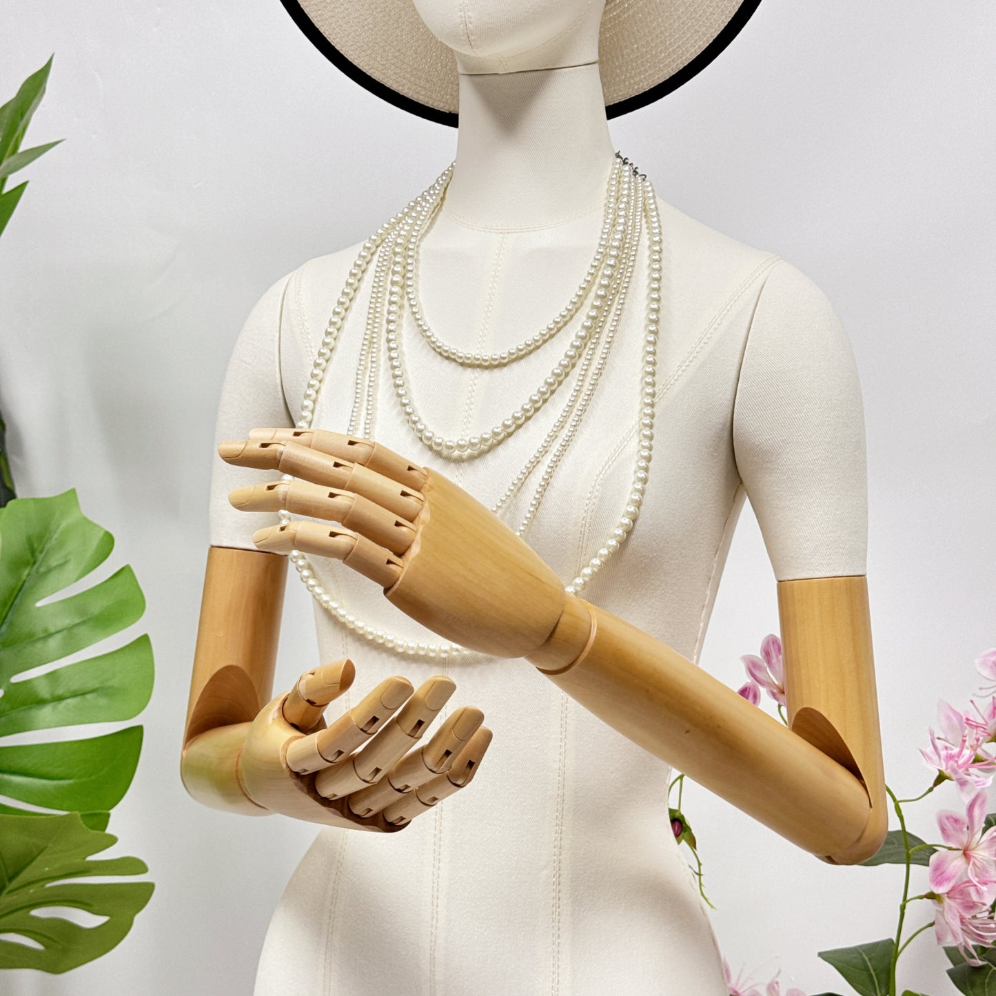 DE-LIANG Headless Female White Beige Display Mannequins, Black Wood Neck Cover and Fabric Head Two Function with Black Round Base Model For Clothing Display