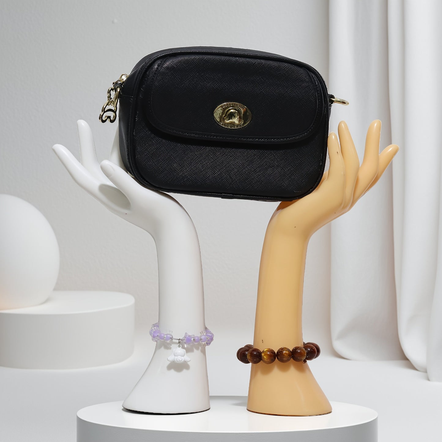 DE-LIANG Female Hand Mannequin with Magnetic Base – Jewelry & Accessory Display