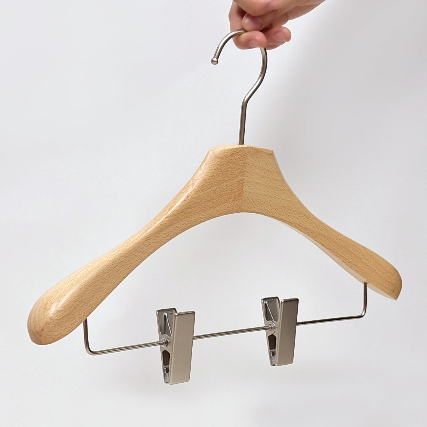 DE-LIANG Premium Beech Wooden Hangers Durable,Non Slip Coat Hangers Heavy Duty- Natural Solid Wood Hangers,Clothes Hangers with Chrome Swivel Hooks,Great for Jacket, Dress, Suit Hangers, Home-It