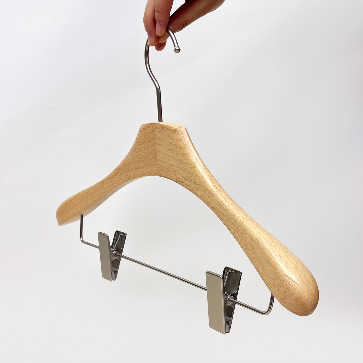 DE-LIANG Premium Beech Wooden Hangers Durable,Non Slip Coat Hangers Heavy Duty- Natural Solid Wood Hangers,Clothes Hangers with Chrome Swivel Hooks,Great for Jacket, Dress, Suit Hangers, Home-It