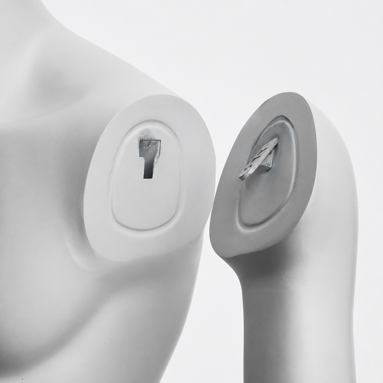 DELIANG Male Full Body Mannequin | Matte Finish | 193cm Muscular Display Form for Retail & Window