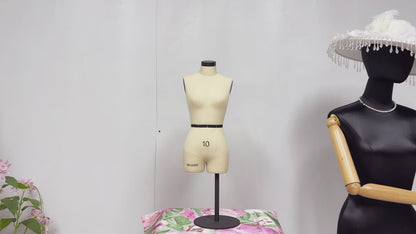 DE-LIANG Half Scale Dress Form with Soft Arms（Size 10）