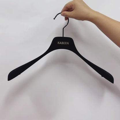 DE-LIANG Luxury Black / Red Velvet Hanger, ABS Plastic Cloth Rack, Coat Flocking Clothing Hanger, Clothing Display Rack,Customize Logo,50pcs