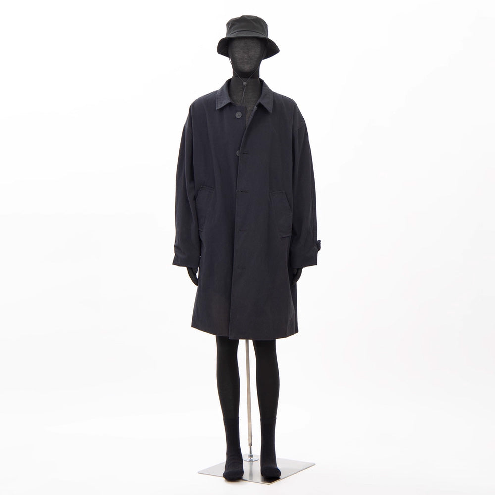 Professional dress form mannequin with abstract head design