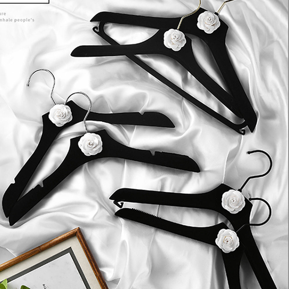 DE-LIANG Luxury Black Velvet Hanger, Clothing Hanger with Camellia, Clothing Display Rack, Bottom Clip Pant clothing hanger Non-slip,Bridal