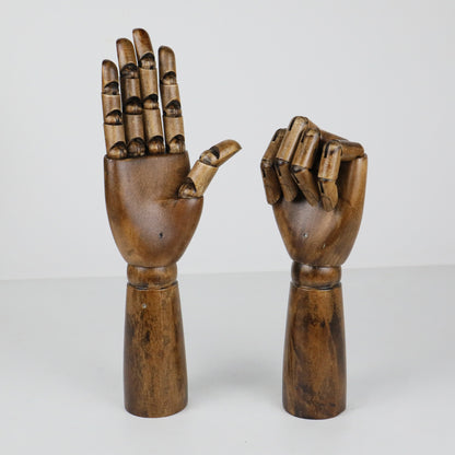 Left and Right Wooden Mannequin Hands for Nails Flexible Movable Fingers Manikin Arms,Jewelry Display Props Artist Model Hand mannequin DE-LIANG